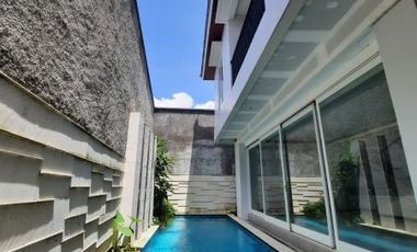 DIJUAL RUMAH MODERN, BARU at Jl GEDUNG HIJAU, PONDOK INDAH, JAKSEL