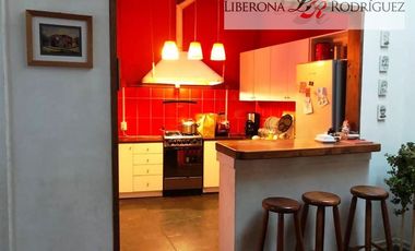 Casa en Venta en Casona remodelada en subida Carampangue