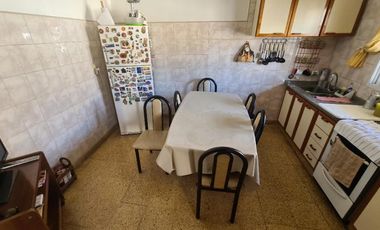 Casa para 2 Familias en venta en Monte Chingolo