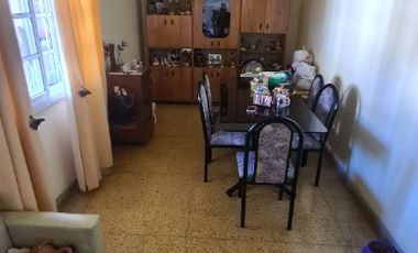 Casa para 2 Familias en venta en Monte Chingolo