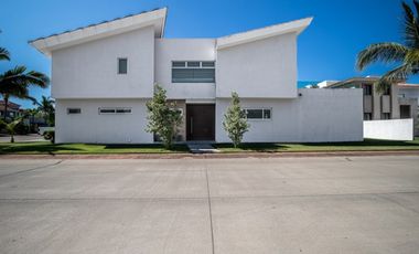Casa Moderna  - Casa en venta en El Tigre, Nuevo Vallarta, Bahia de Banderas