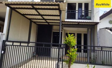 Disewakan Rumah Hunian Nyaman Aman Lokasi Di Griya Asri Pakuwon City, Surabaya