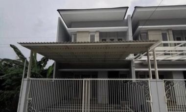 Rumah baru elegan di wiyung Brantas permai SBY