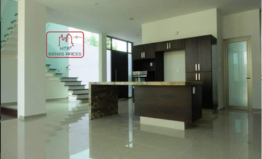 HERMOSA CASA/DISEÑO EN Res. Paseos de la Hacienda, Colima, Nte.