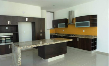 HERMOSA CASA/DISEÑO EN Res. Paseos de la Hacienda, Colima, Nte.