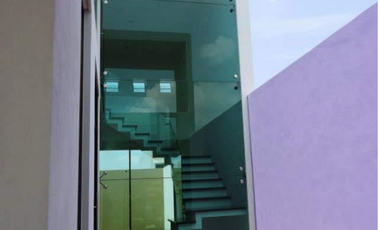 HERMOSA CASA/DISEÑO EN Res. Paseos de la Hacienda, Colima, Nte.