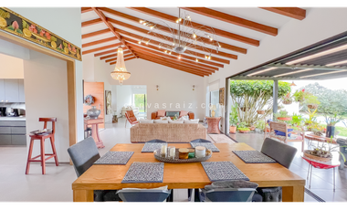 Casa Campestre con Piscina Vía San Antonio - La Ceja