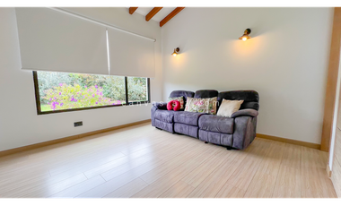 Casa Campestre con Piscina Vía San Antonio - La Ceja