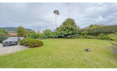 Casa Campestre con Piscina Vía San Antonio - La Ceja