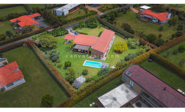 Casa Campestre con Piscina Vía San Antonio - La Ceja