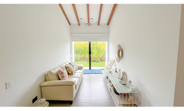 Casa Campestre con Piscina Vía San Antonio - La Ceja