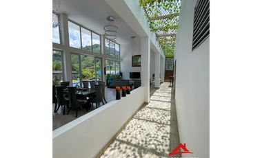 Casa campestre de lujo, sector Tarapacá, Santa Rosa de Cabal