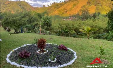 Casa campestre de lujo, sector Tarapacá, Santa Rosa de Cabal