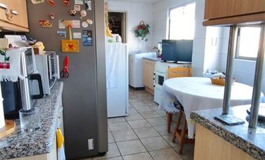 Casa en arriendo de 4 dorm. en Providencia