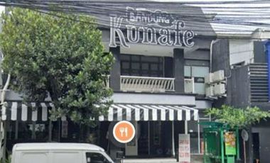 Gedung 2 Lantai Pusat Wisata Siap Pakai Jalan Banda Bandung