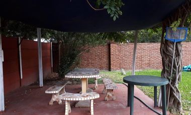 Quinta 3 Amb. En Venta Barrio Indianapolis - Francisco Alvarez, Moreno