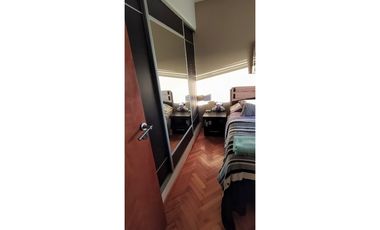 DEPARTAMENTO DE TRES AMBIENTES CON DEPENDENCIA EXCELENTE UBICACION