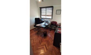 DEPARTAMENTO DE TRES AMBIENTES CON DEPENDENCIA EXCELENTE UBICACION