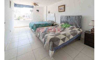 Casa De 4 Niveles, Con Piscina Y Bar Lounge