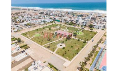 Casa De 4 Niveles, Con Piscina Y Bar Lounge