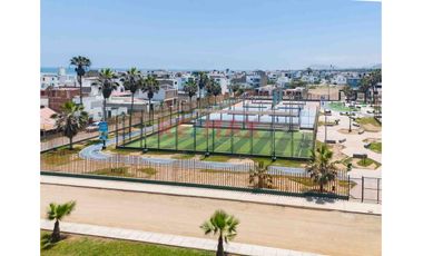 Casa De 4 Niveles, Con Piscina Y Bar Lounge