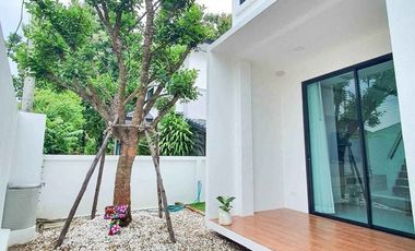 5 Bedroom Villa for sale at Summit Green Valley