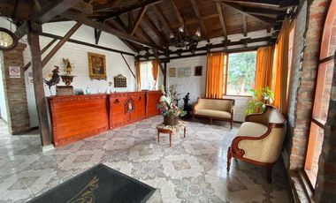 VENTA- Hermosa Hostería en venta con Instalaciones Estilo Rustico en Guaranda 20URB186
