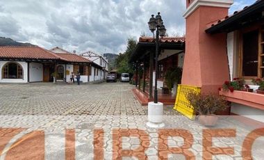 VENTA- Hermosa Hostería en venta con Instalaciones Estilo Rustico en Guaranda 20URB186