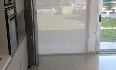 Venta de Casa 4 ambientes Lagos de Canning 1
