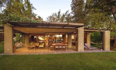 Casa 4D y 3B en condominio , Sector Los Quillayes