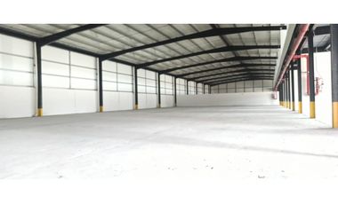 SE VENDE O SE ALQUILA  BODEGA EN JUAN DIAZ >>2000MT2<<