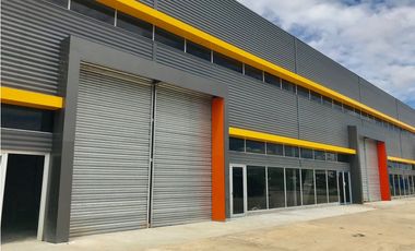 SE VENDE O SE ALQUILA  BODEGA EN JUAN DIAZ >>2000MT2<<