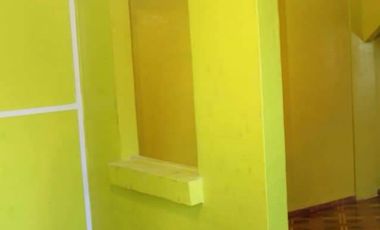 SE VENDE CASA CON EXCELENTE UBICACIÓN EN LA CIUDAD DE LONGAVÍ.