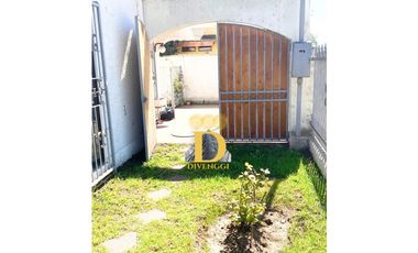 CASA EN VENTA EN CENTRO DE QUILPUÉ