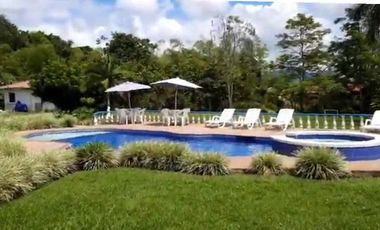 Venta Arrienda Finca sector Parque del Café Quindío De 900 M2