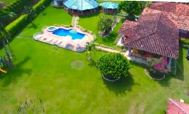 Venta Arrienda Finca sector Parque del Café Quindío De 900 M2