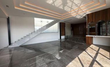 OPORTUNIDAD ESPECTACULAR Casa en Venta en Bosque Real