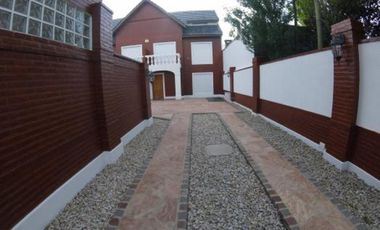 Casa + 2 duplex en venta (1286)