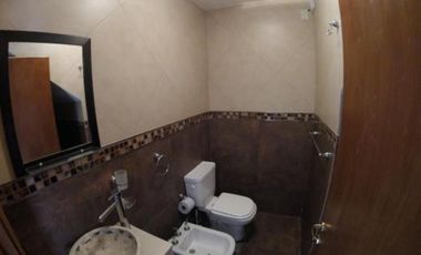 Casa + 2 duplex en venta (1286)