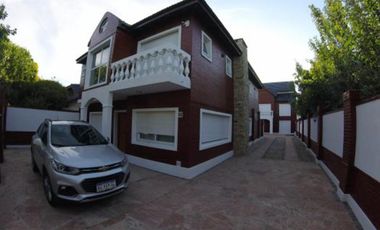 Casa + 2 duplex en venta (1286)