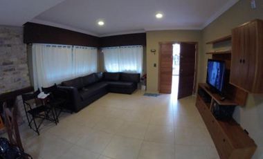 Casa + 2 duplex en venta (1286)