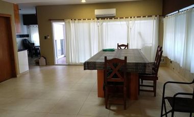 Casa + 2 duplex en venta (1286)