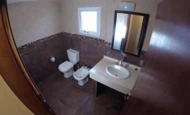 Casa + 2 duplex en venta (1286)