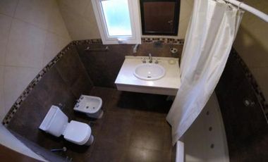 Casa + 2 duplex en venta (1286)