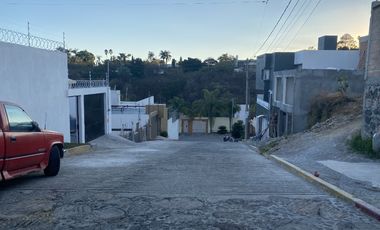 Terreno Urbano en Lomas de Zompantle Cuernavaca - ROQ-895-Tu