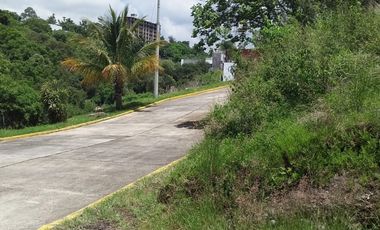 Terreno Urbano en Lomas de Zompantle Cuernavaca - ROQ-895-Tu