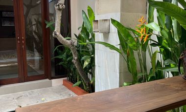 Freehold - Charming Villa for Sale in Kerobokan - Just 300m from Raya Canggu, Bali!