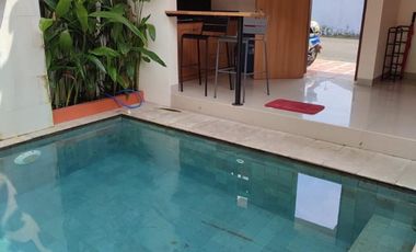 Freehold - Charming Villa for Sale in Kerobokan - Just 300m from Raya Canggu, Bali!