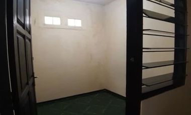 Rumah Usaha jalan Jolotundo Kawasan ramai, sudah renov, siap huni