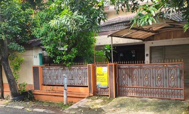 Rumah 2 Lantai di Tebet